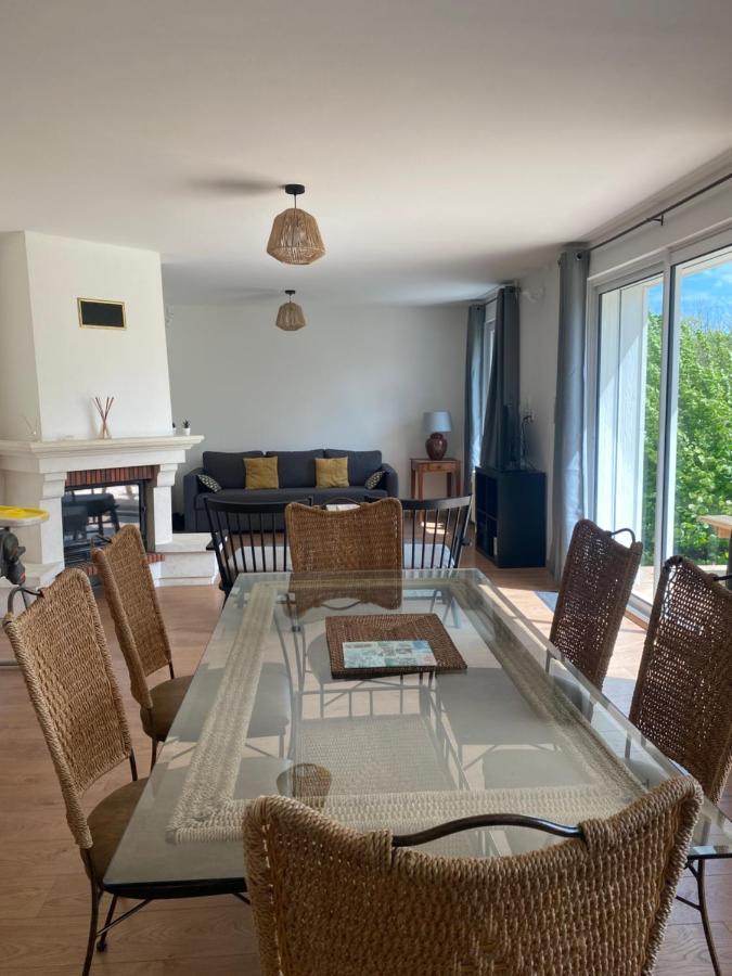 Hébergement de vacances Maison Des Grands Champs *
